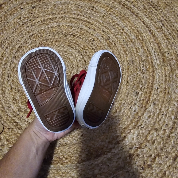 Baby Red Converse - Picture 3 of 5